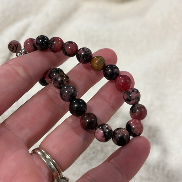 Rhodonite T. Jazelle - Picture 4 of 4